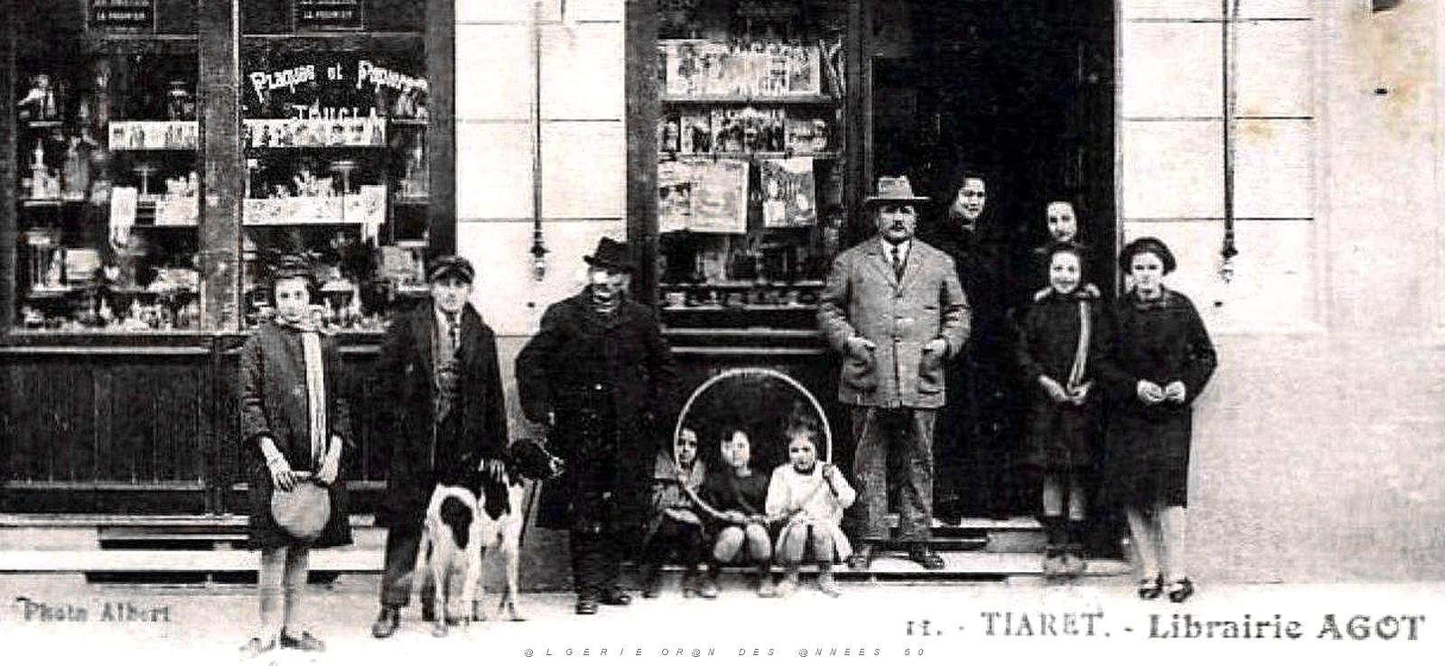 2130- Tiaret - Rue Bugeaud - Librairie2 Famille  Agot.jpg